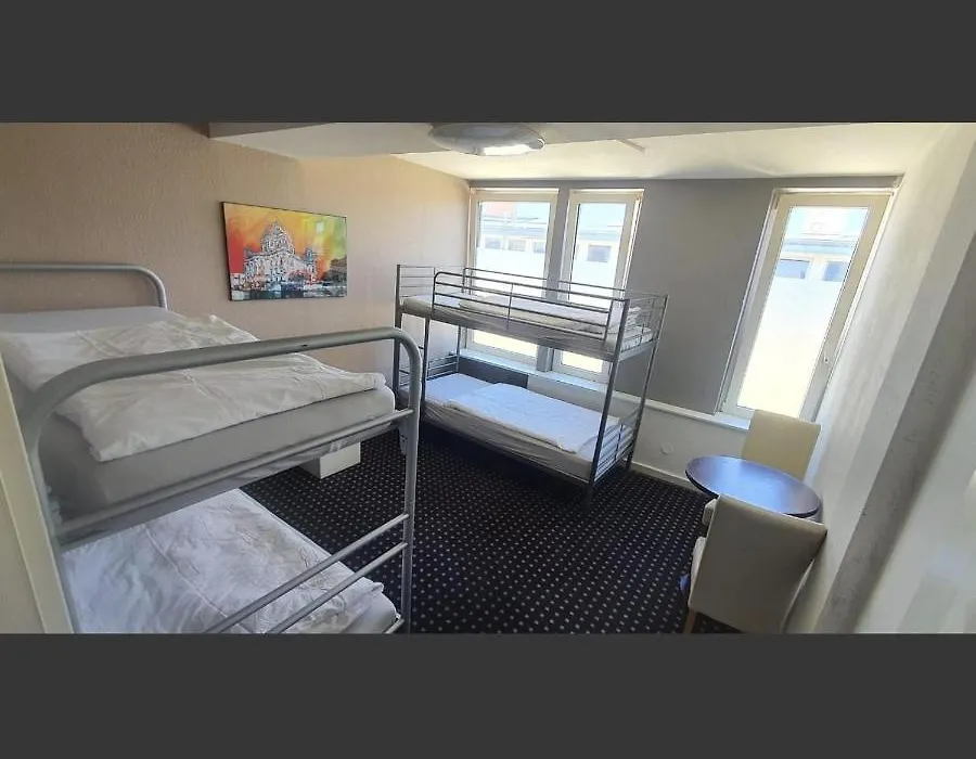 Isas Hostel-1